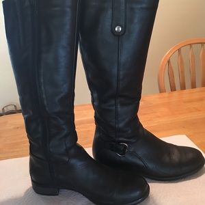 La Canadienne Leather Boots